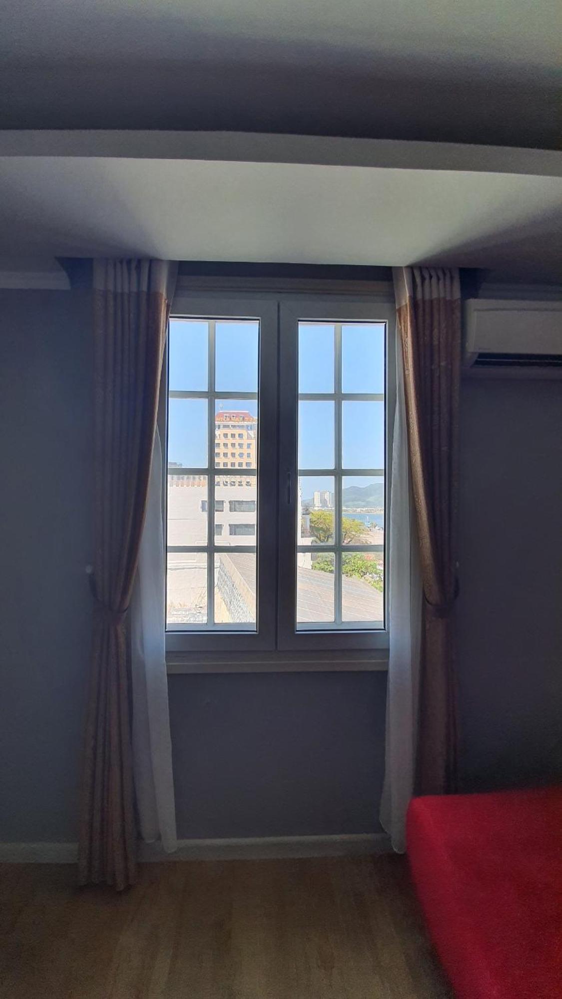 KaKa Hotel Han River Da Nang Bagian luar foto