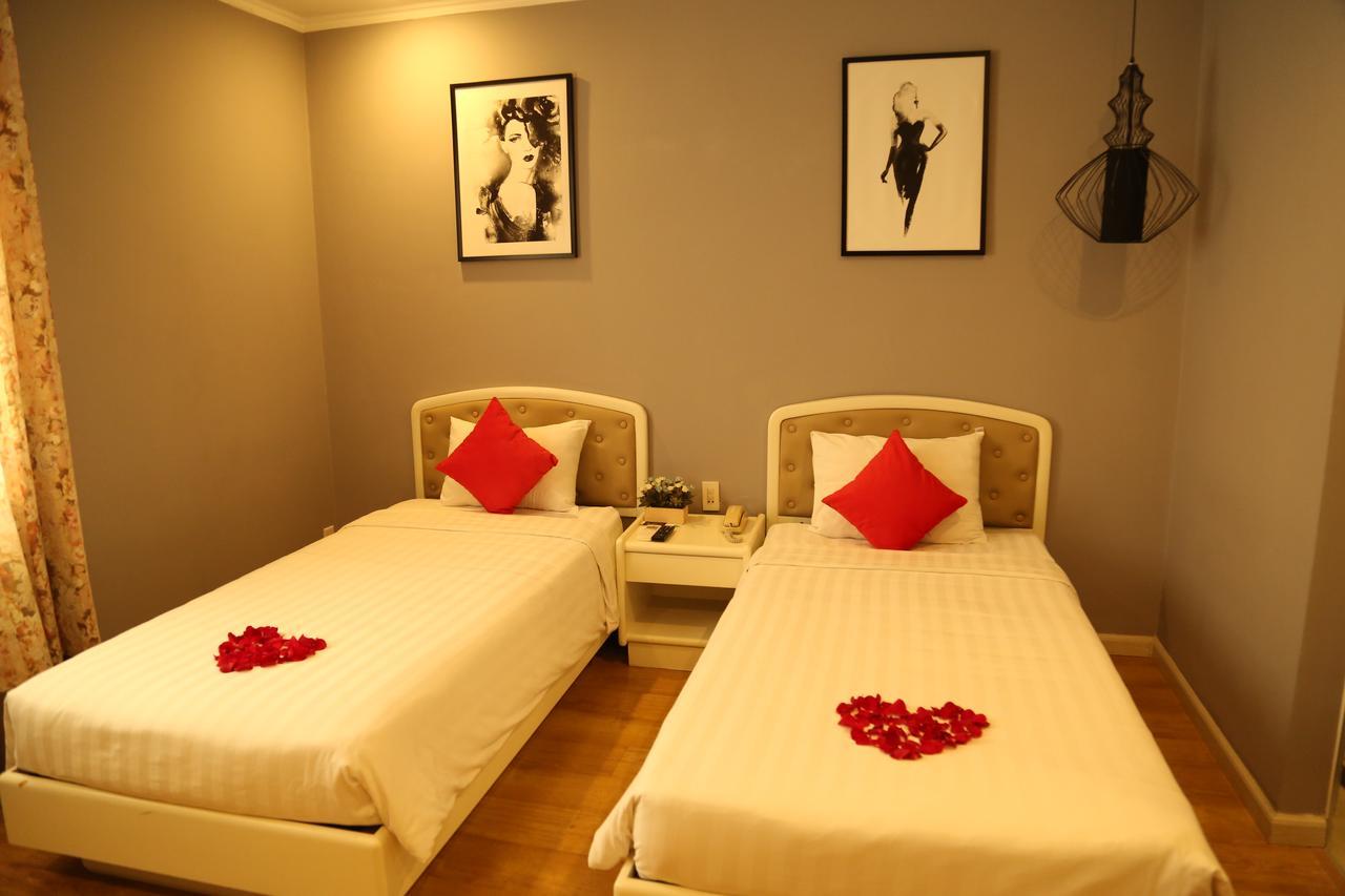KaKa Hotel Han River Da Nang Bagian luar foto