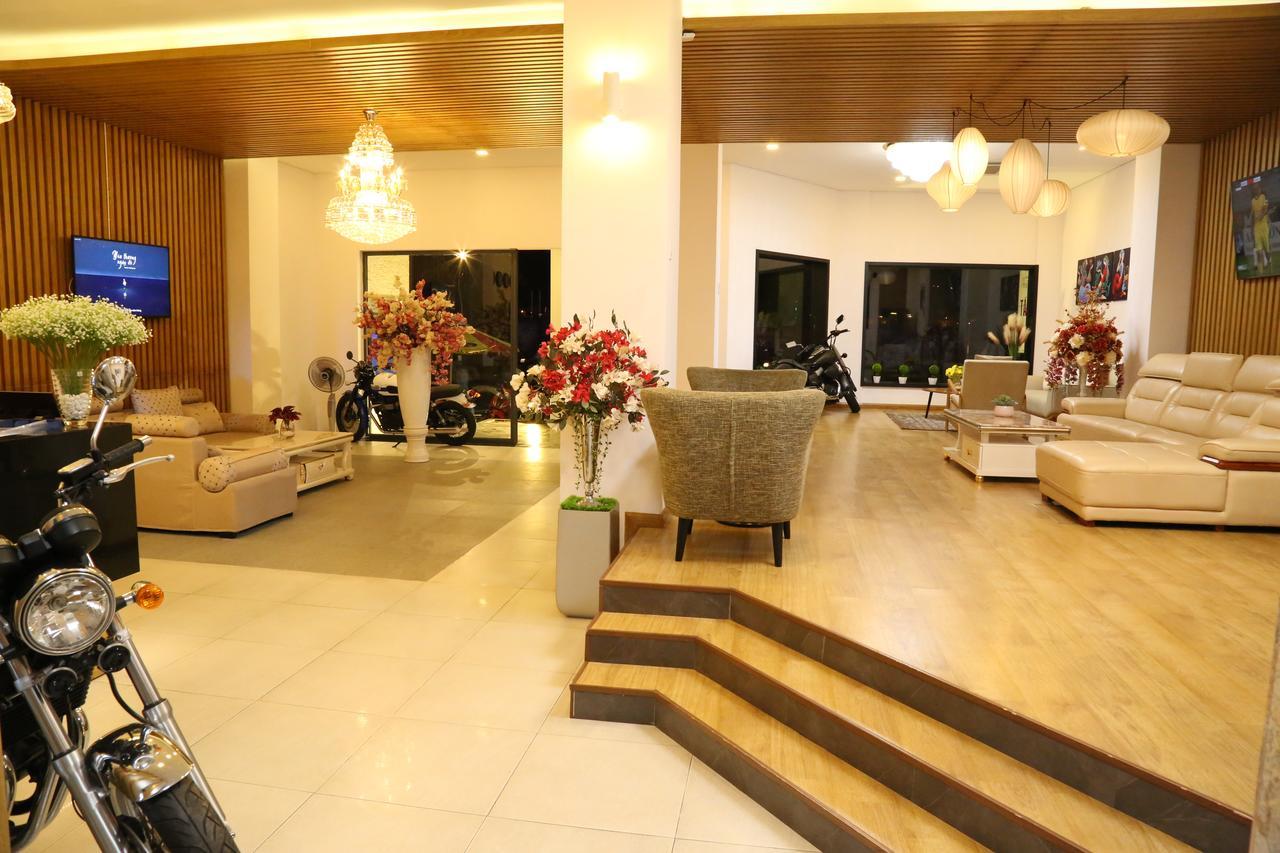 KaKa Hotel Han River Da Nang Bagian luar foto