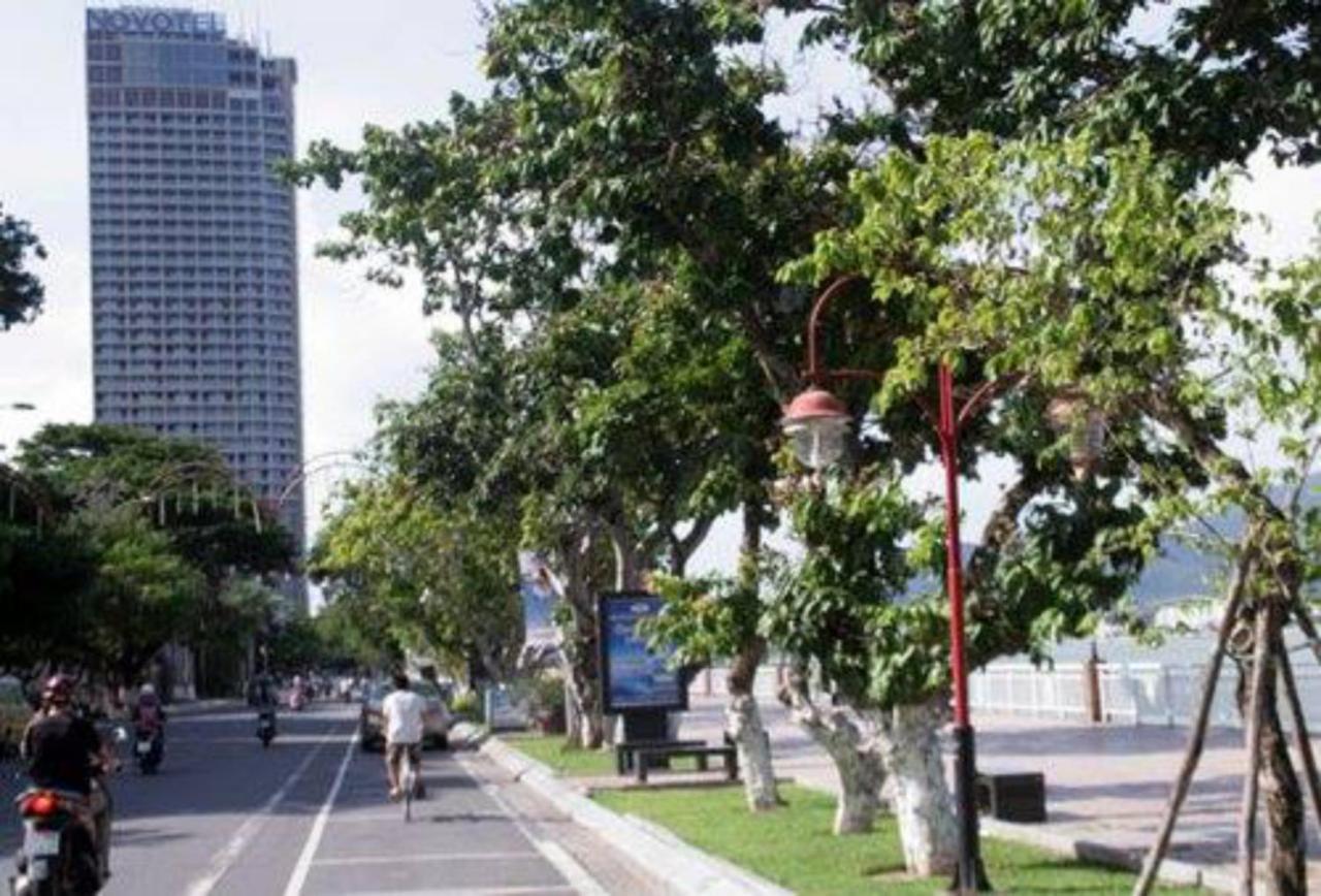 KaKa Hotel Han River Da Nang Bagian luar foto
